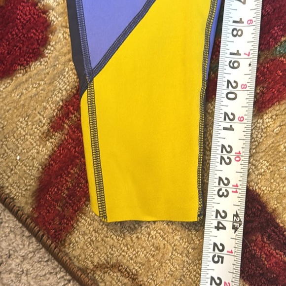 Cotopaxi women’s Mariposa Colorblock 7/8 Leggings - Picture 12 of 12